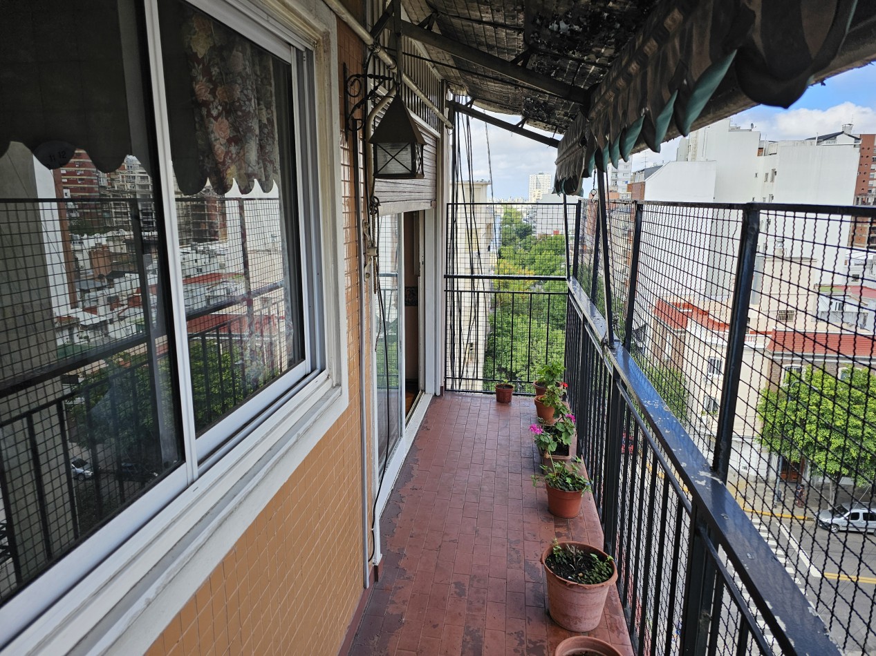 Boedo. 3 amb balcon frente. Lleno de sol.