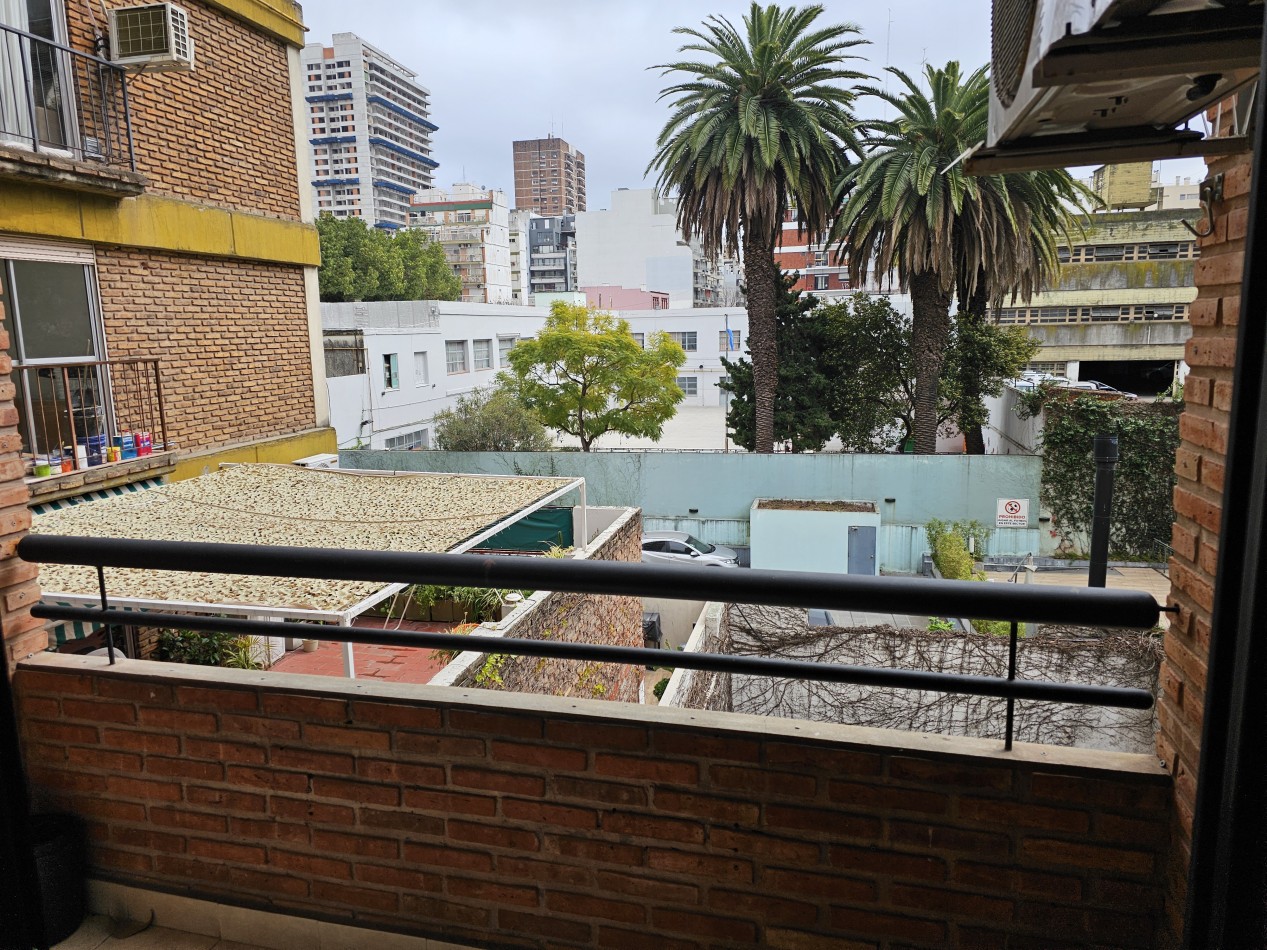 Belgrano, alquiler 1 amb, baño y cocina completos, balcon cfte. 15 años. Impec