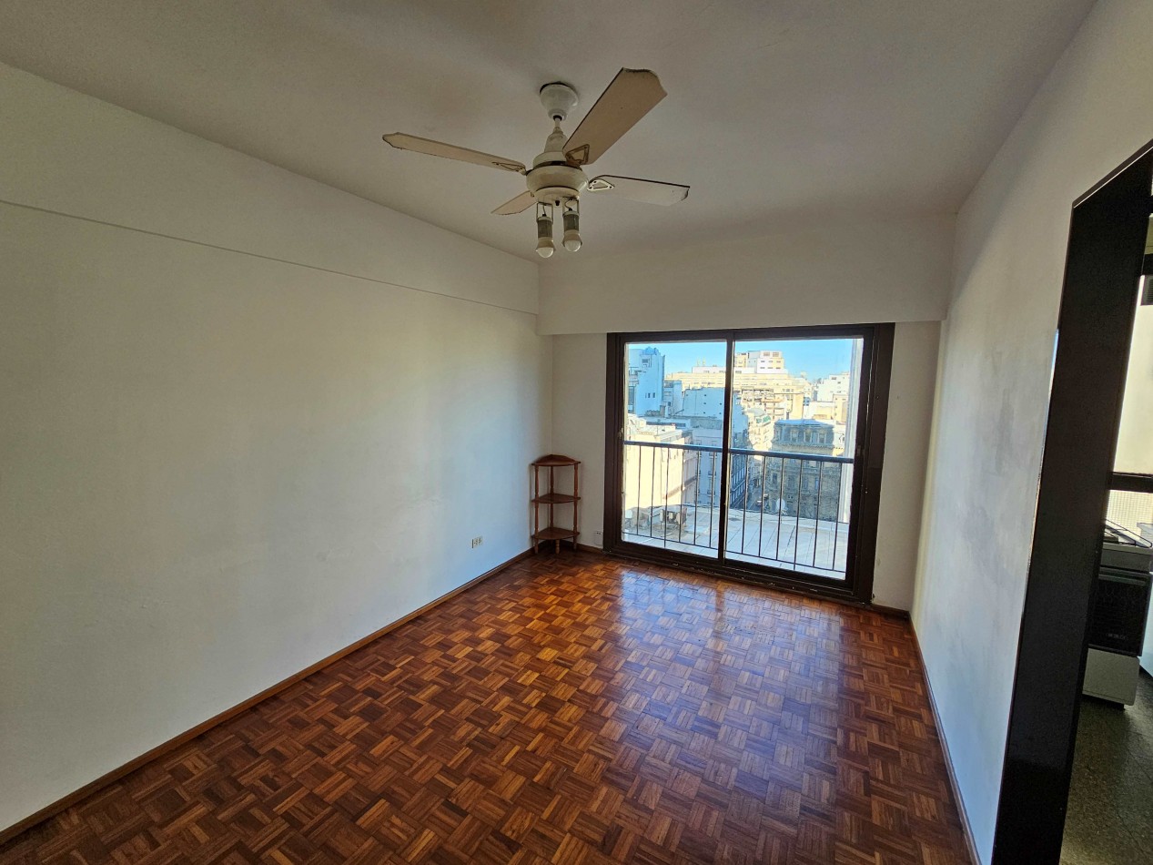 Centro - San Nicolas. 2 Amb Piso Alto, Apto Credito, Bño y Coc.