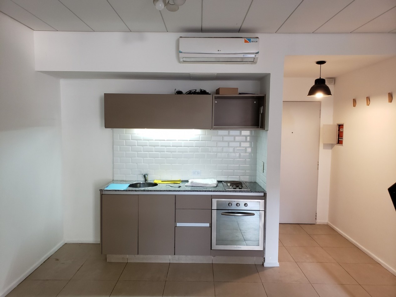 2 amb en duplex. 2 baños- 67 m2. Balcon frente