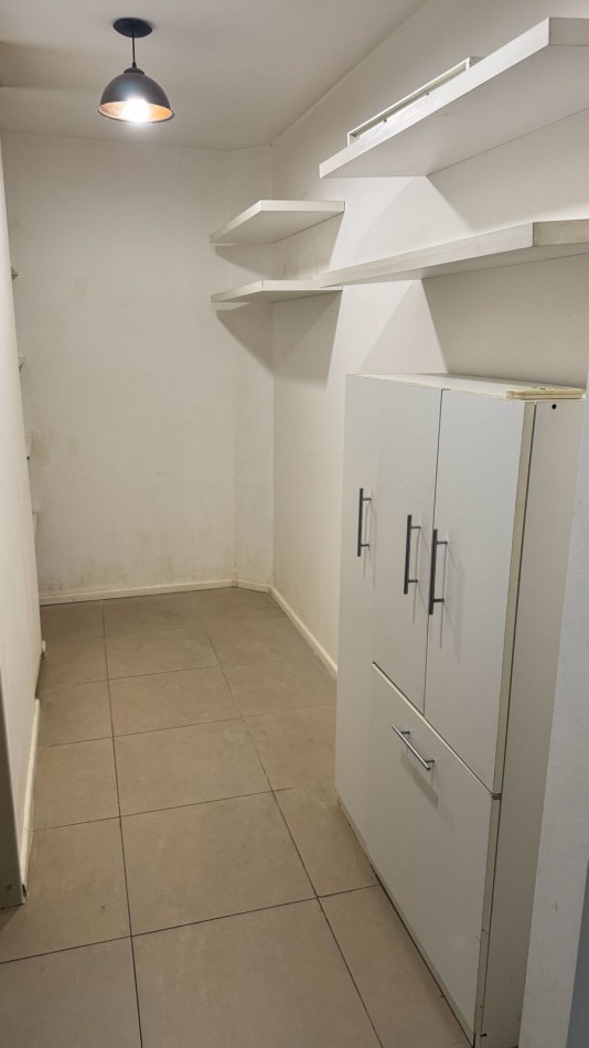 2 amb en duplex. 2 baños- 67 m2. Balcon frente