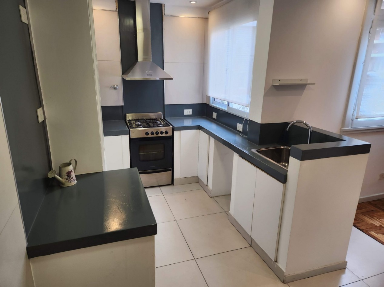 2 Amb 43 m² Totalmente a Nuevo, a 120 m del Subte "A", Plaza Flores.