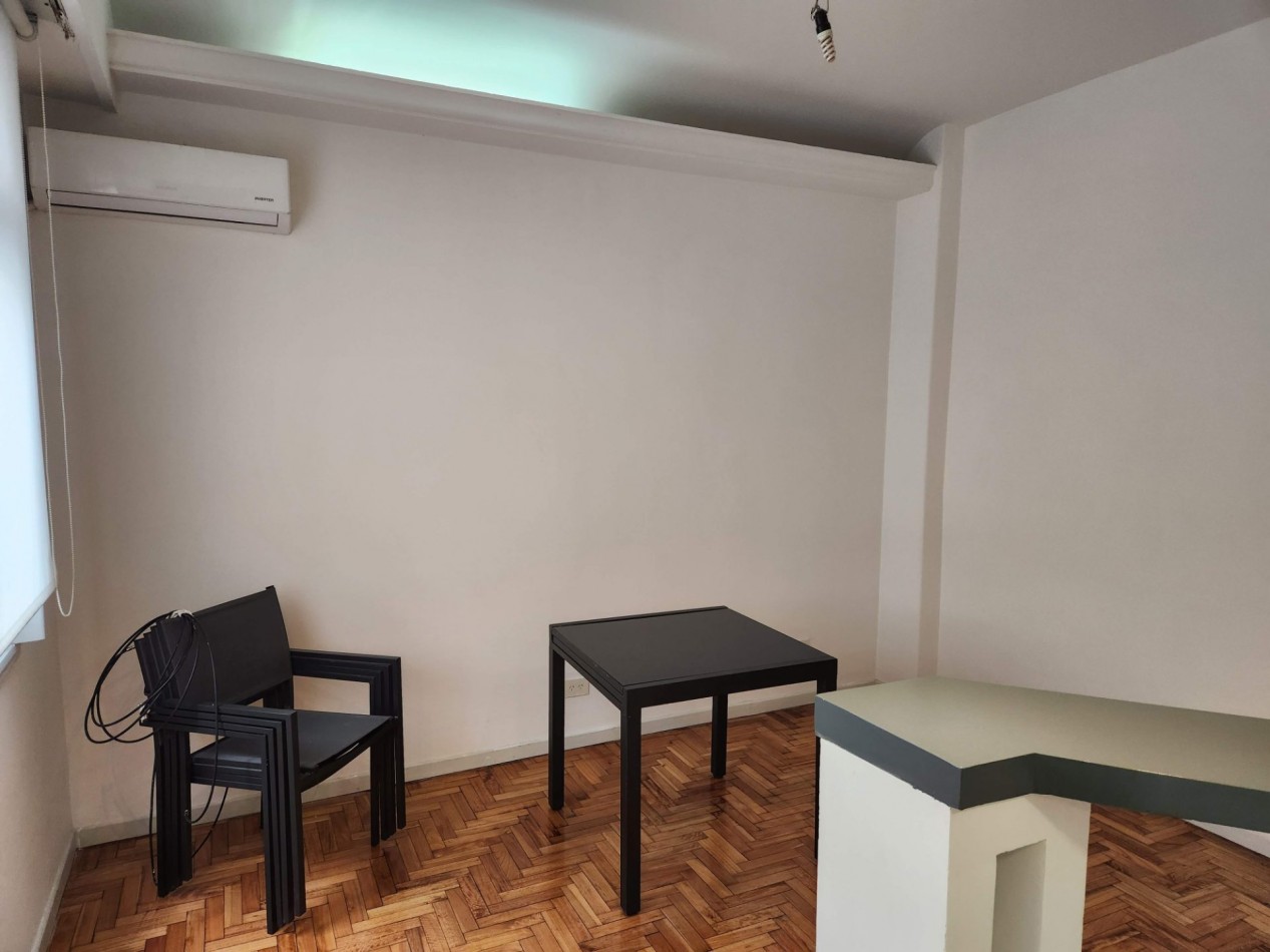 2 Amb 43 m² Totalmente a Nuevo, a 120 m del Subte "A", Plaza Flores.