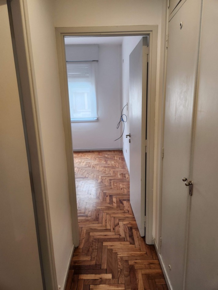 2 Amb 43 m² Totalmente a Nuevo, a 120 m del Subte "A", Plaza Flores.