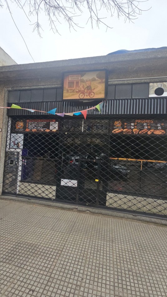 Local en alquiler sin expensas. 5,00 mts de fte. Parque Avellaneda, sobre Av. Lacarra