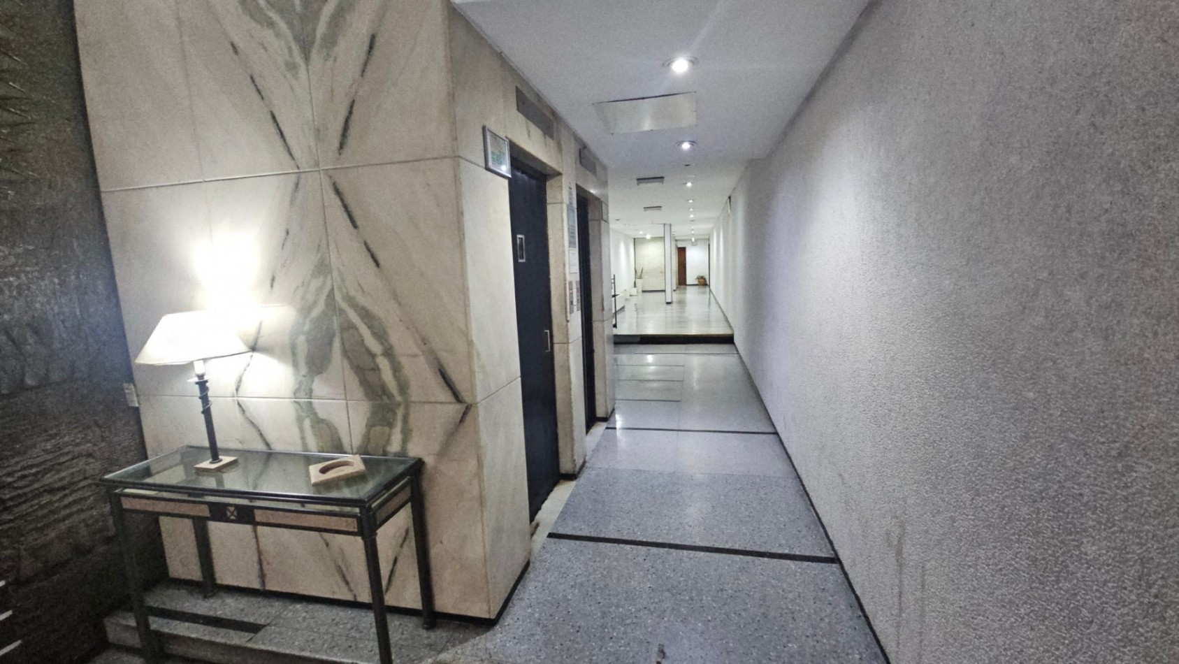 1 amb en venta en zona de Alto Palermo, apto prof. Sobre Av. Santa Fe. Interno.