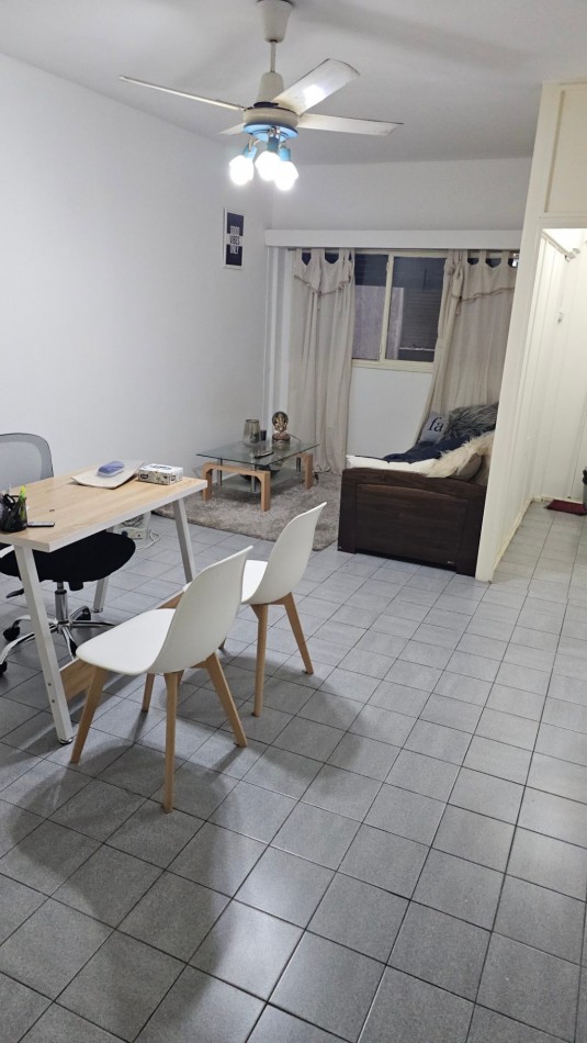 1 amb en venta en zona de Alto Palermo, apto prof. Sobre Av. Santa Fe. Interno.