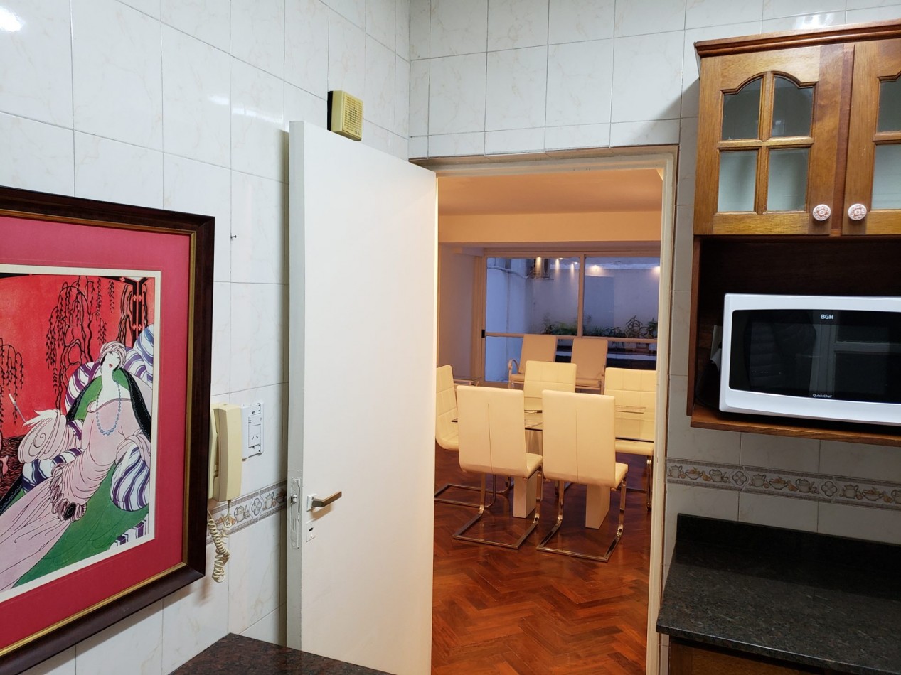 3 amb con patios en Recoleta, en venta. Bño y toilette, baulera