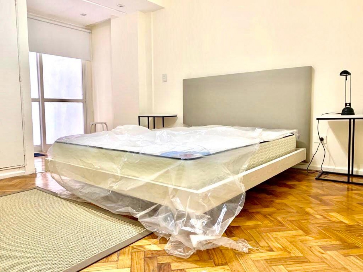 3 amb con patios en Recoleta, en venta. Bño y toilette, baulera