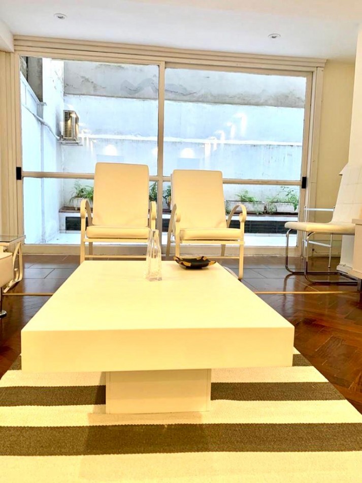 3 amb con patios en Recoleta, en venta. Bño y toilette, baulera