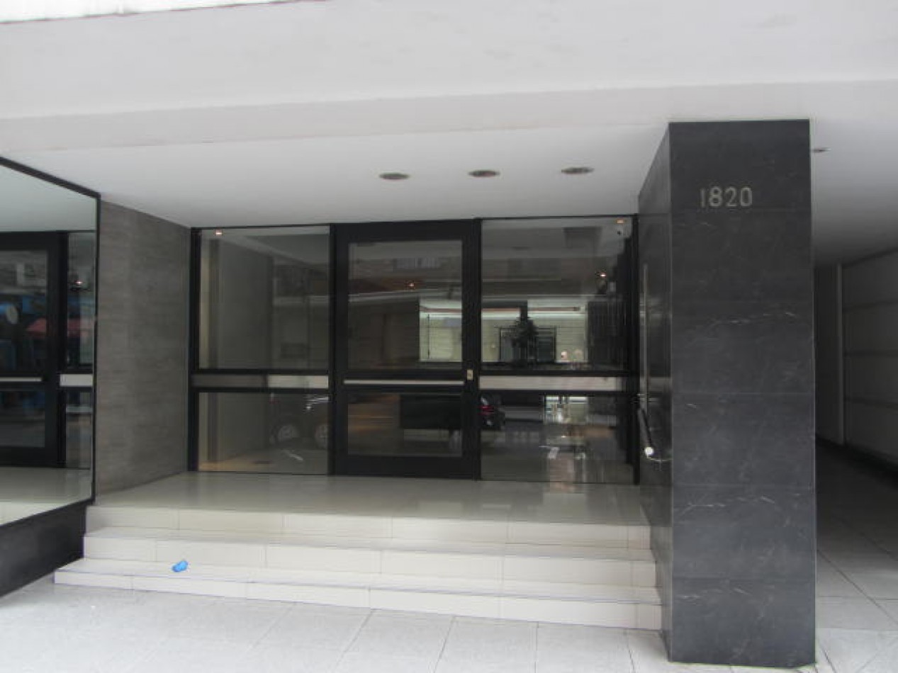 3 amb con patios en Recoleta, en venta. Bño y toilette, baulera