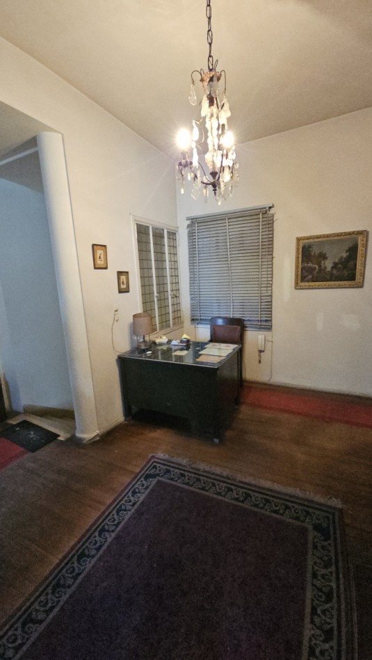 PH en venta en Palermo. Piso unico con entrada independiente. A refaccionar. 210,60 m2