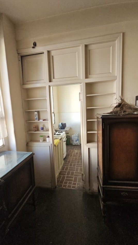 PH en venta en Palermo. Piso unico con entrada independiente. A refaccionar. 210,60 m2