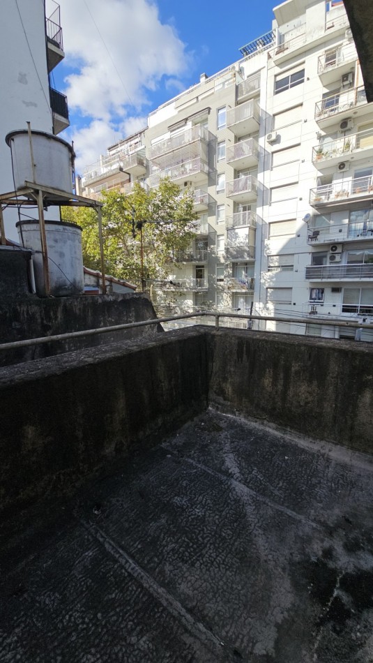 PH en venta en Palermo. Piso unico con entrada independiente. A refaccionar. 210,60 m2