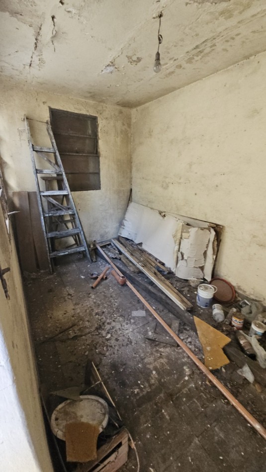 PH en venta en Palermo. Piso unico con entrada independiente. A refaccionar. 210,60 m2