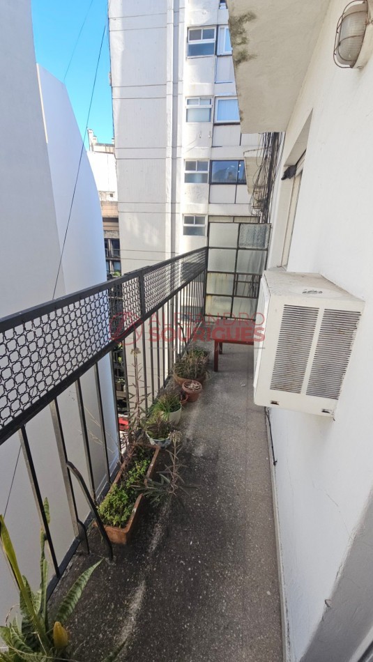Retiro. S/piso 3 ambientes con dep serv. en alquiler, amoblado y equipado. 79m2