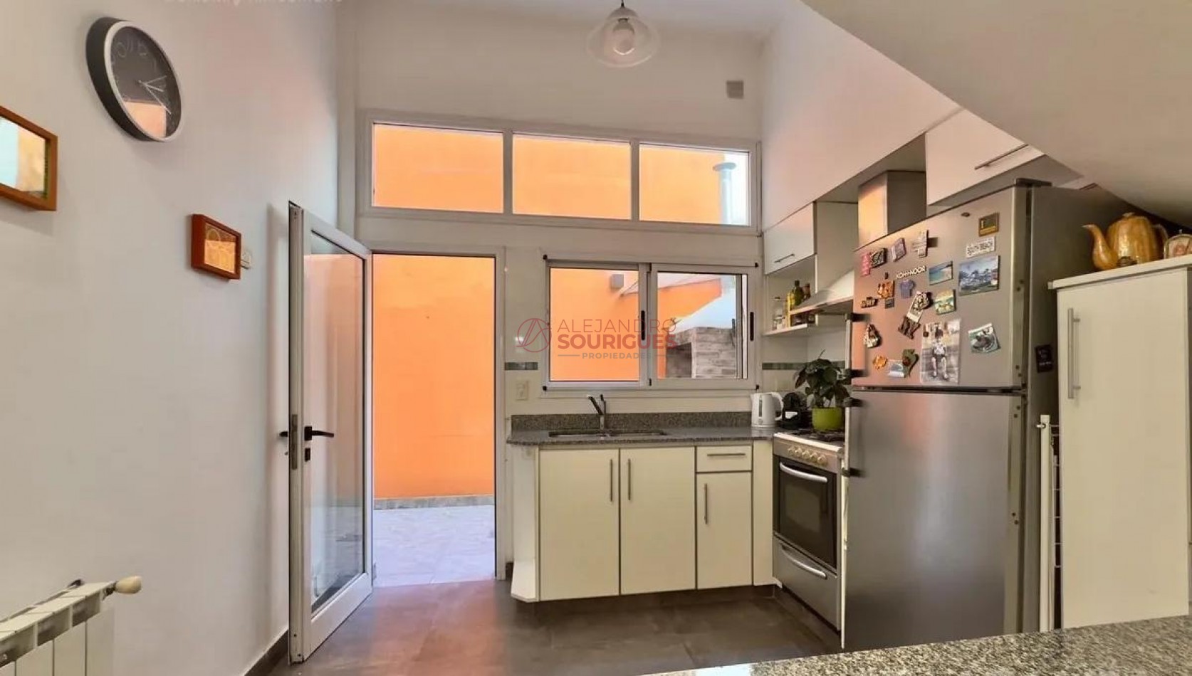 PH en venta en Villa Urquiza, con entrada indep. Impecable, a nuevo