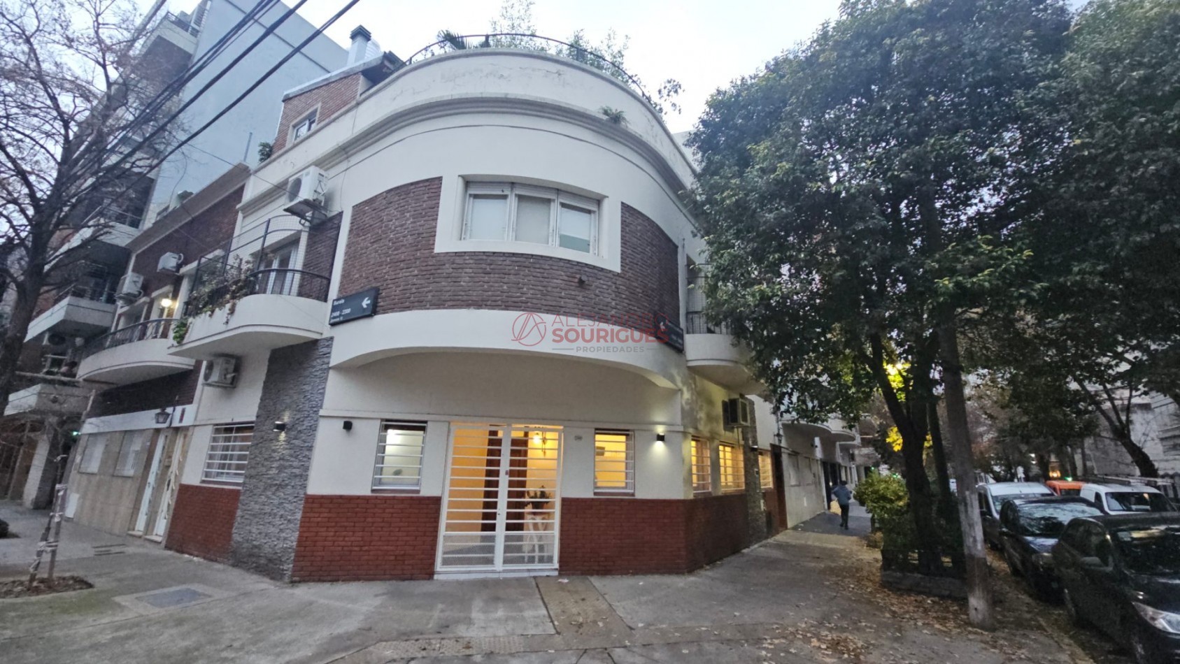PH en venta en Villa Urquiza, con entrada indep. Impecable, a nuevo