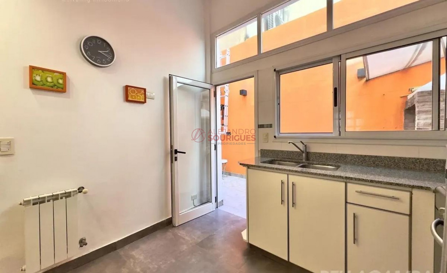 PH en venta en Villa Urquiza, con entrada indep. Impecable, a nuevo