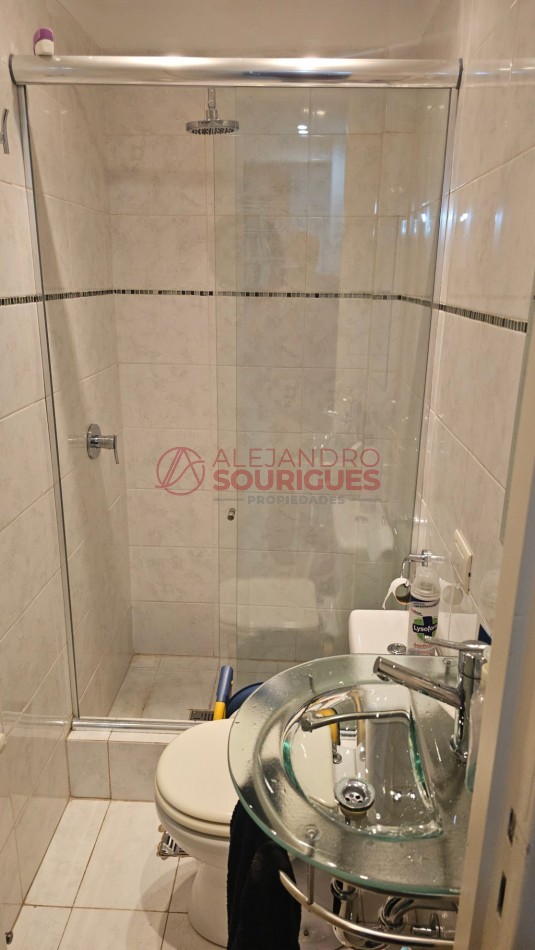 Departamento en Venta Apto Profesional con Entrada Independiente a la calle en Villa Urquiza.