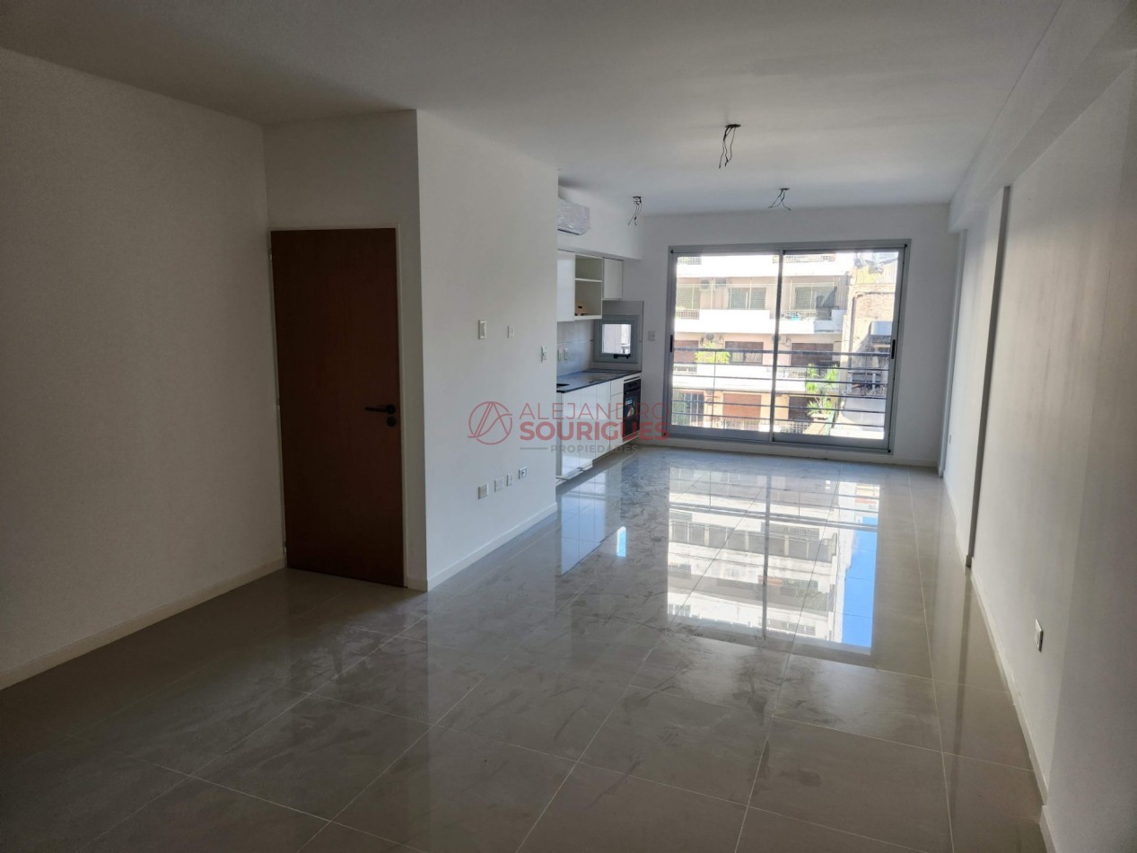 Departamento de 1 Amb, 42 m² con Balcon, Bño y Toilette, en Venta en Belgrano R