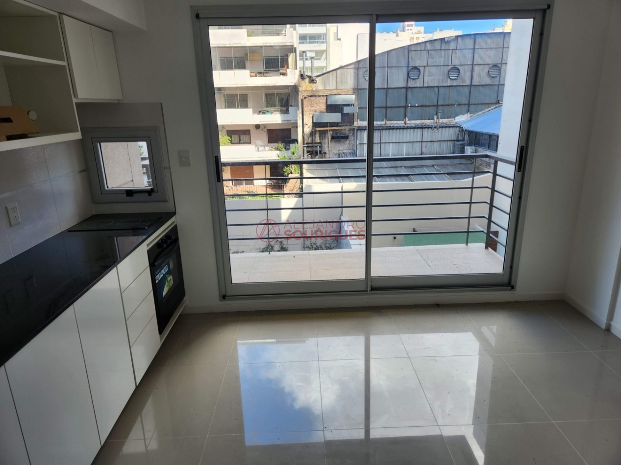Departamento de 1 Amb, 42 m² con Balcon, Bño y Toilette, en Venta en Belgrano R