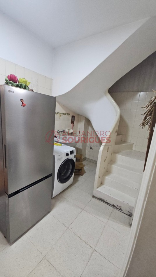 Casa-Petit Hotel en Palermo-Belgrano 351 m2 uso comercial. Av. Lacroze y Av L.M.Campos. Jardin 18 mt