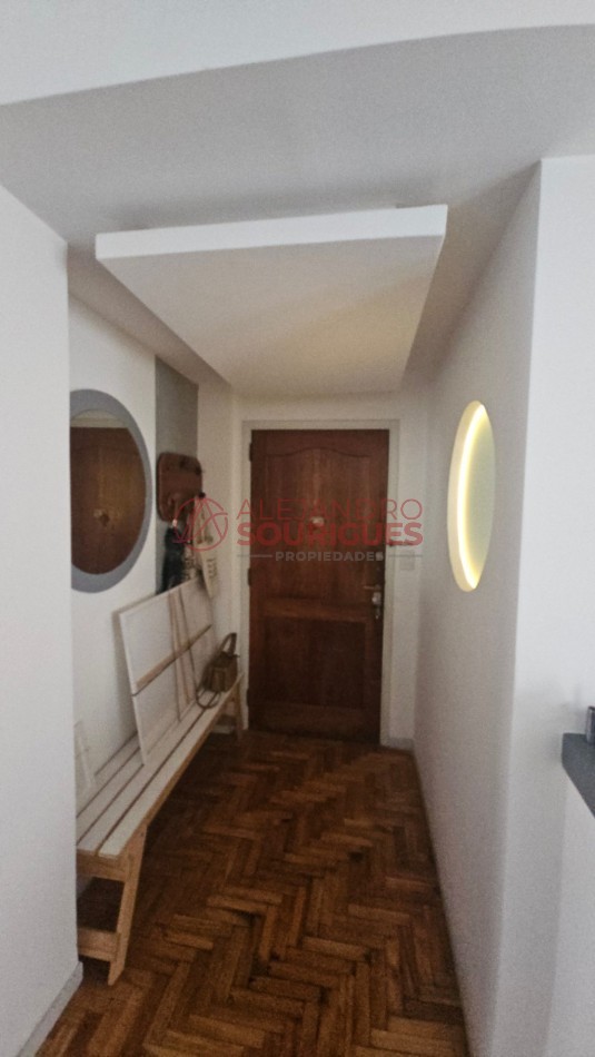 2 amb en venta en Flores, totalmente hecho a nuevo. Caracas y Av. Rivadavia. 