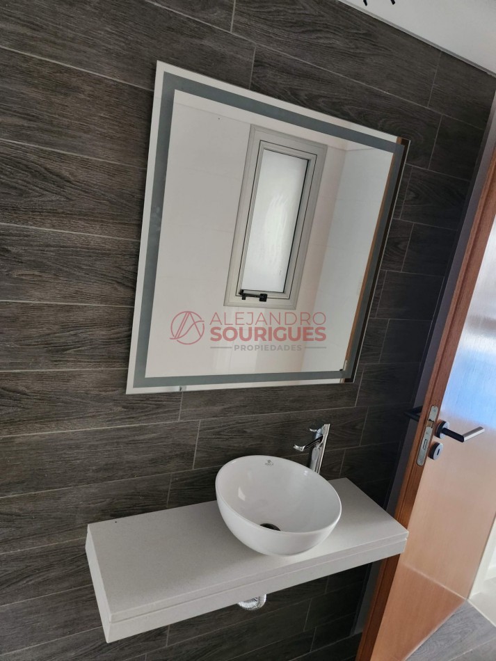 Departamento de 1 Amb, 42 m² con Balcon, Bño y Toilette, en Venta en Belgrano R