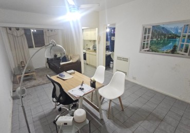 1 amb en venta en zona de Alto Palermo, apto prof. Sobre Av. Santa Fe. Interno.