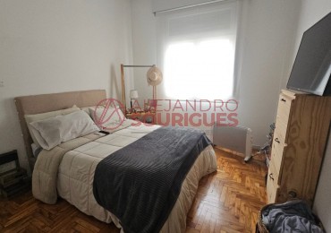 2 amb en venta en Flores, totalmente hecho a nuevo. Caracas y Av. Rivadavia. 