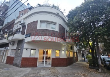 PH en venta en Villa Urquiza, con entrada indep. Impecable, a nuevo