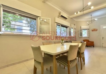 PH en venta en Villa Urquiza, con entrada indep. Impecable, a nuevo